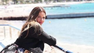 Jacquie Et Michel TV 32 years old ready to wear sales woman in Nîmes